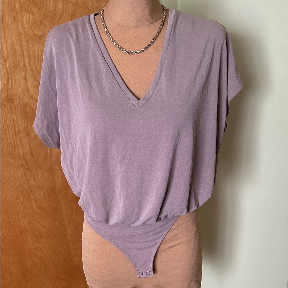 Express Mauve V-Neck Bodysuit